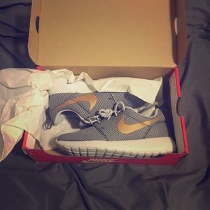 Size 5.5 NWOT Nikes
